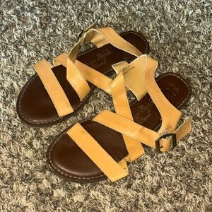American eagle sandals, size 7.